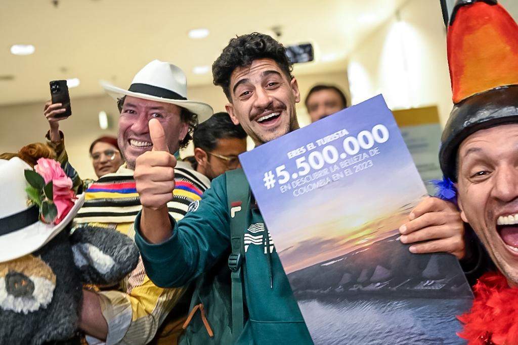 Turista número 5.500.000 que visita el país de la belleza