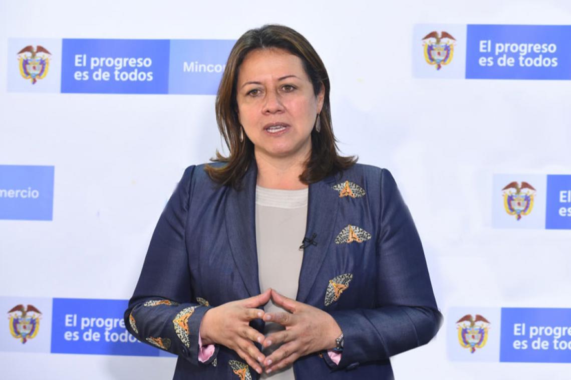 Ministra Ximena Lombana
