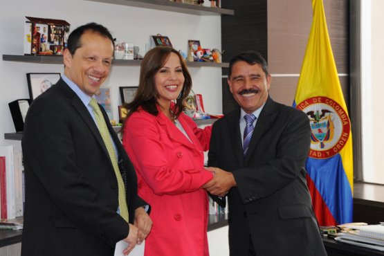 MinComercio y Fontur invierten $2.882 millones en sendero mirador turístico para Leticia